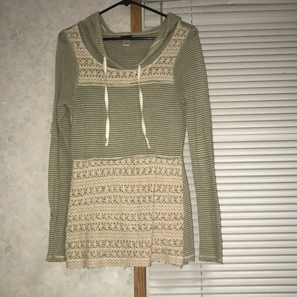 Daytrip sweater size small - Picture 1 of 1